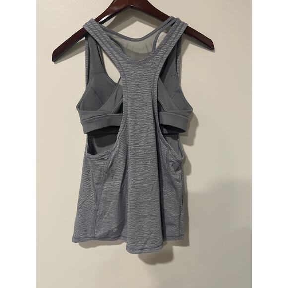 Lululemon Glide and Stride Gray Built in Sports Bra/ Running Shirt Size 6, KB451 - Picture 5 of 6